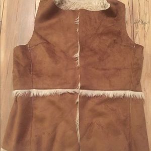 Hollister Women’s Faux Fur Vest, L